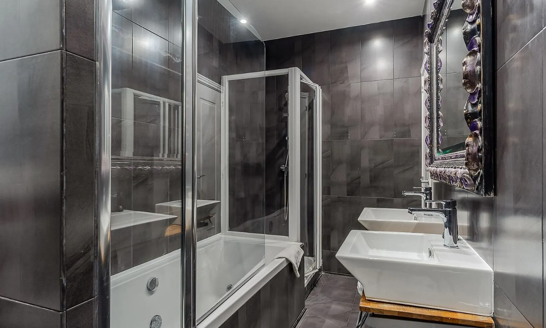 Enjoybcn Tapies Apartment Barcelona Spain
